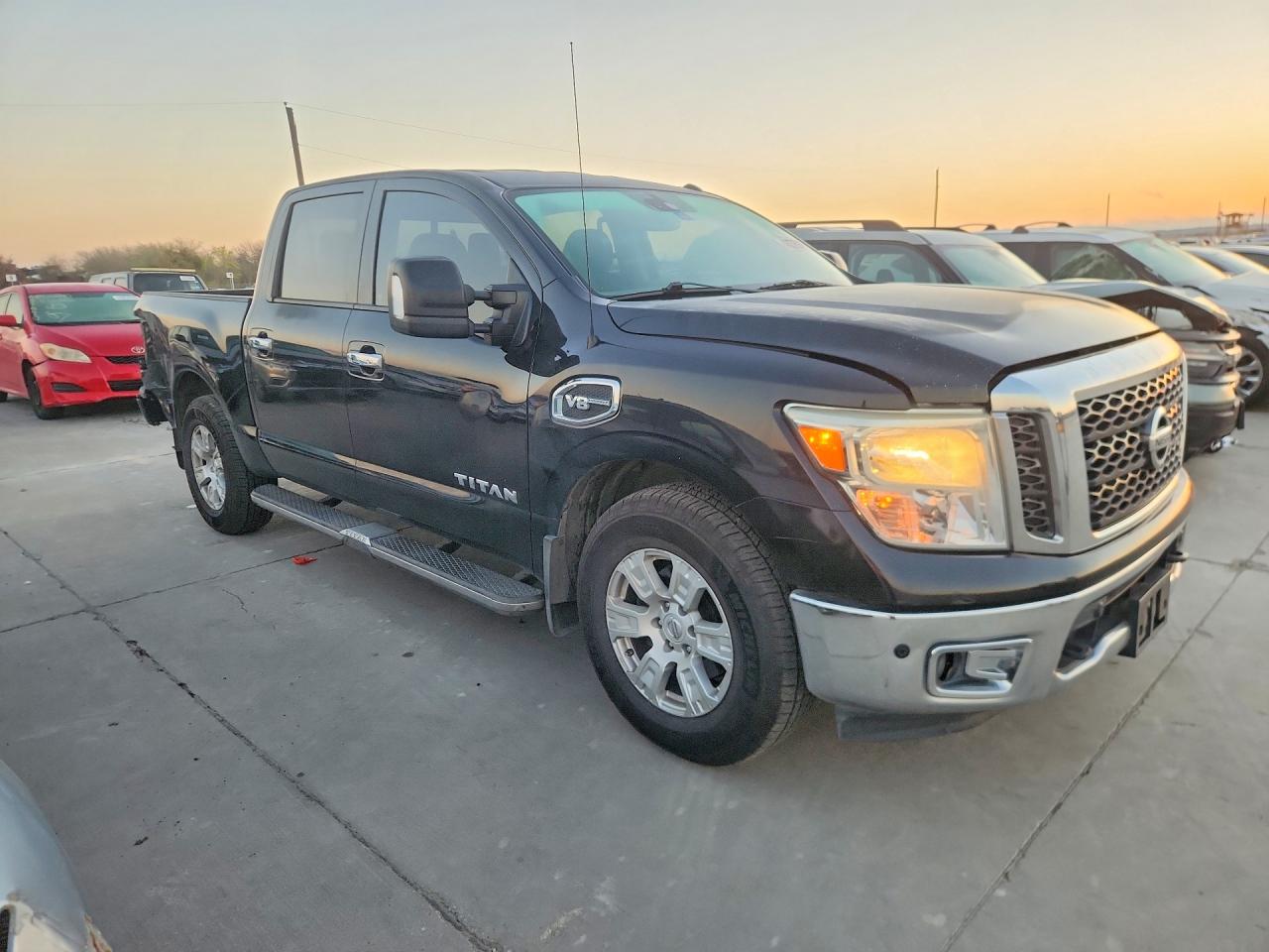 Nissan Titan Sv