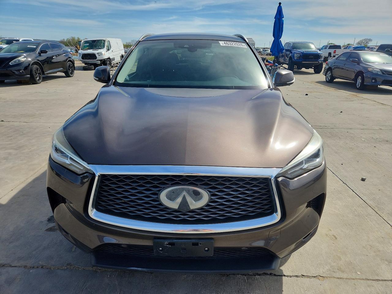 INFINITI Qx Essential