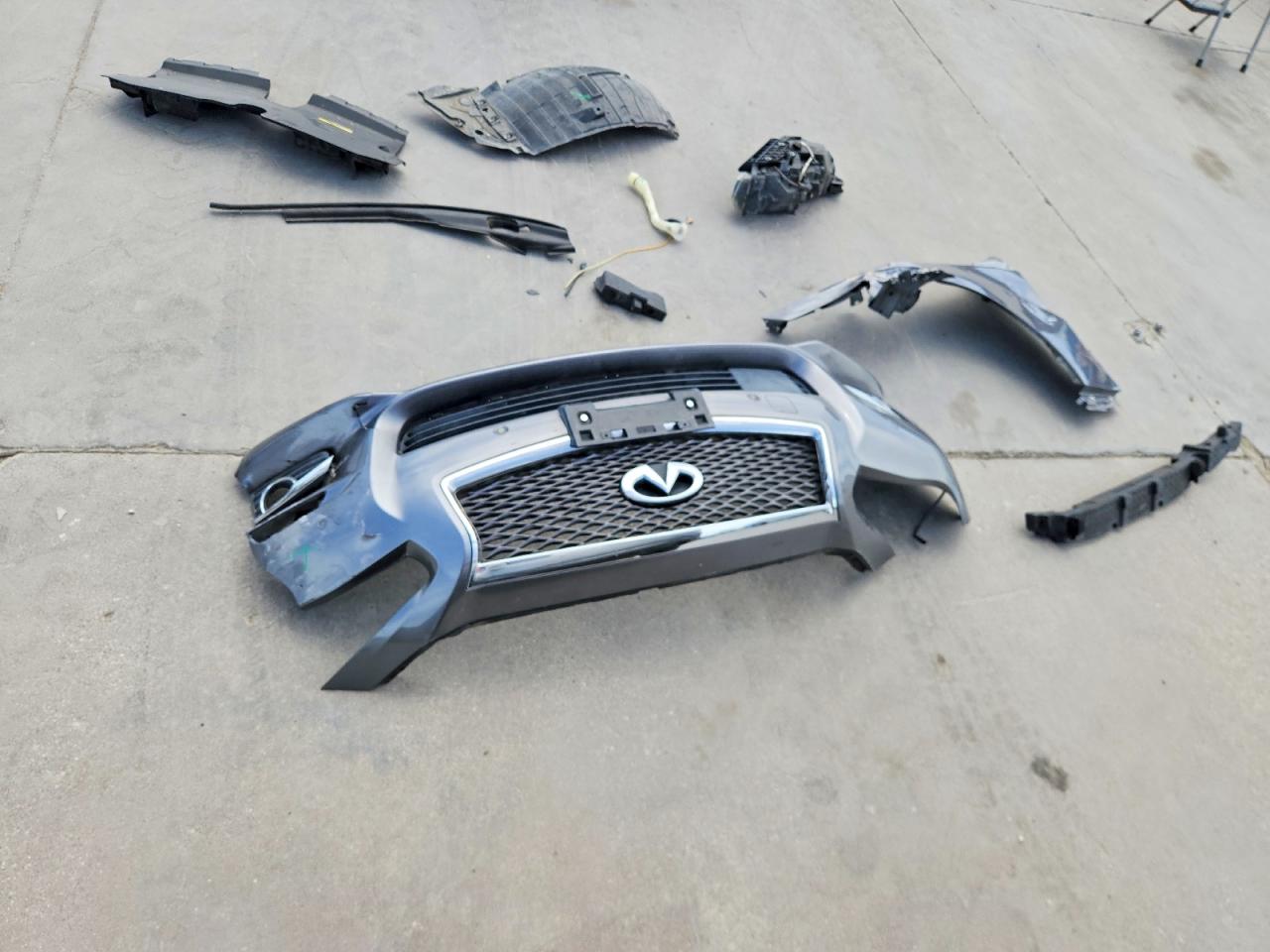 INFINITI Q50 Base