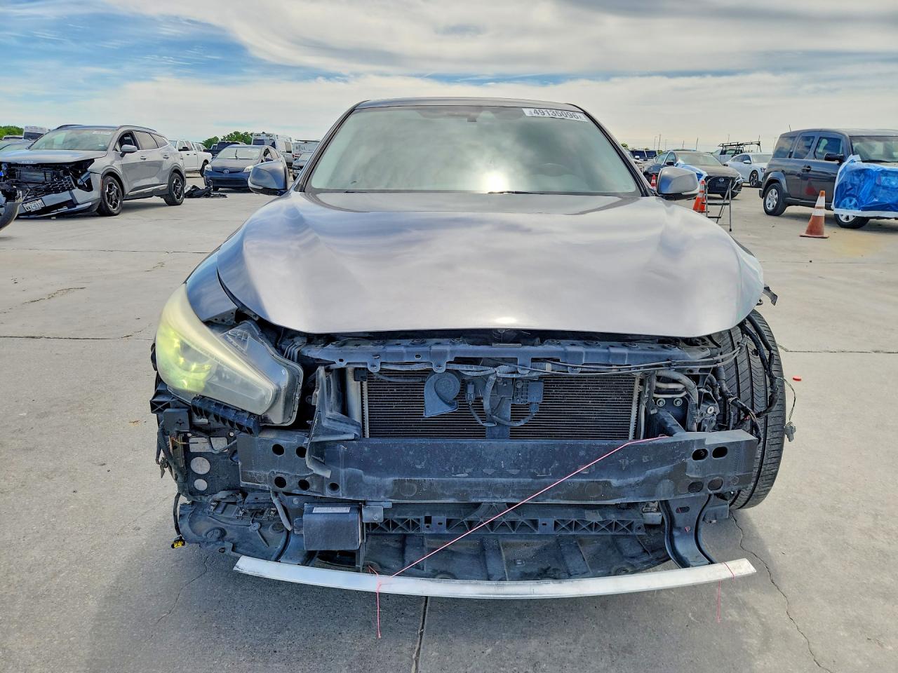 INFINITI Q50 Base