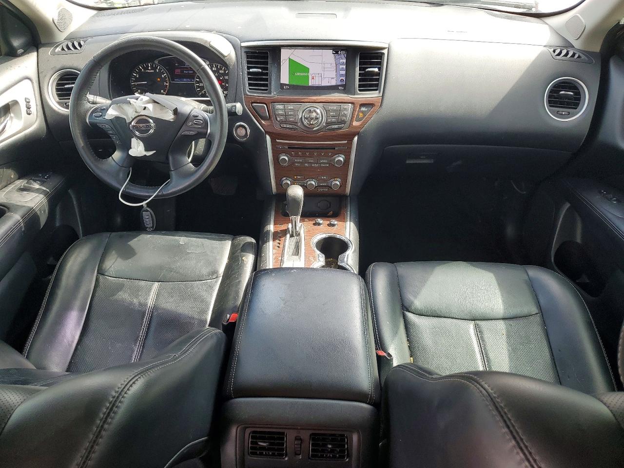 Nissan Pathfinder Platinum