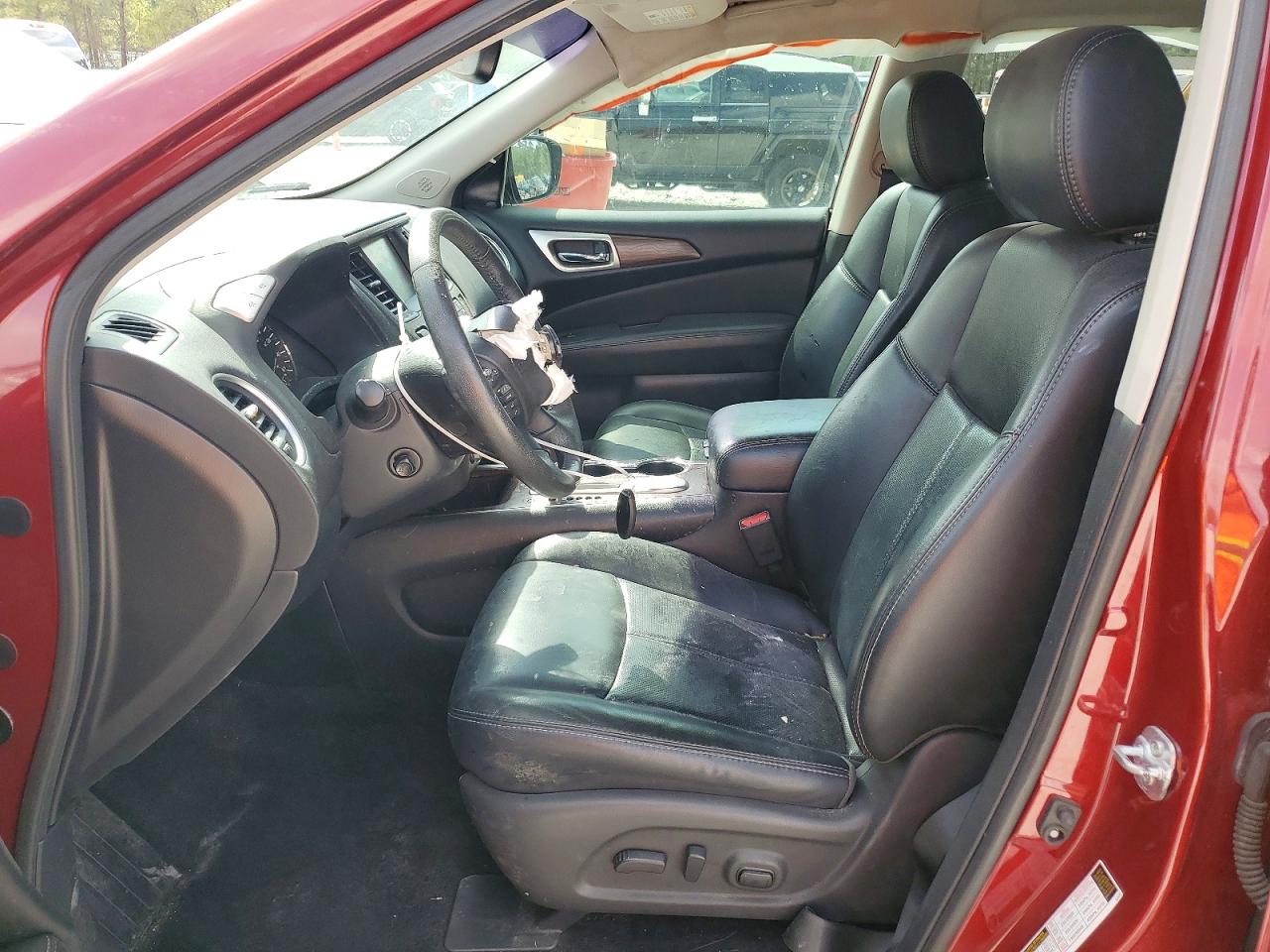 Nissan Pathfinder Platinum