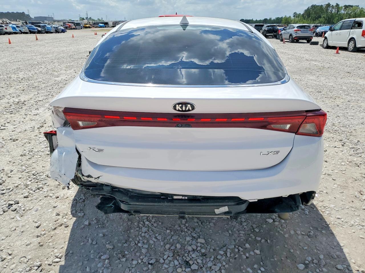 Kia K5 Lxs