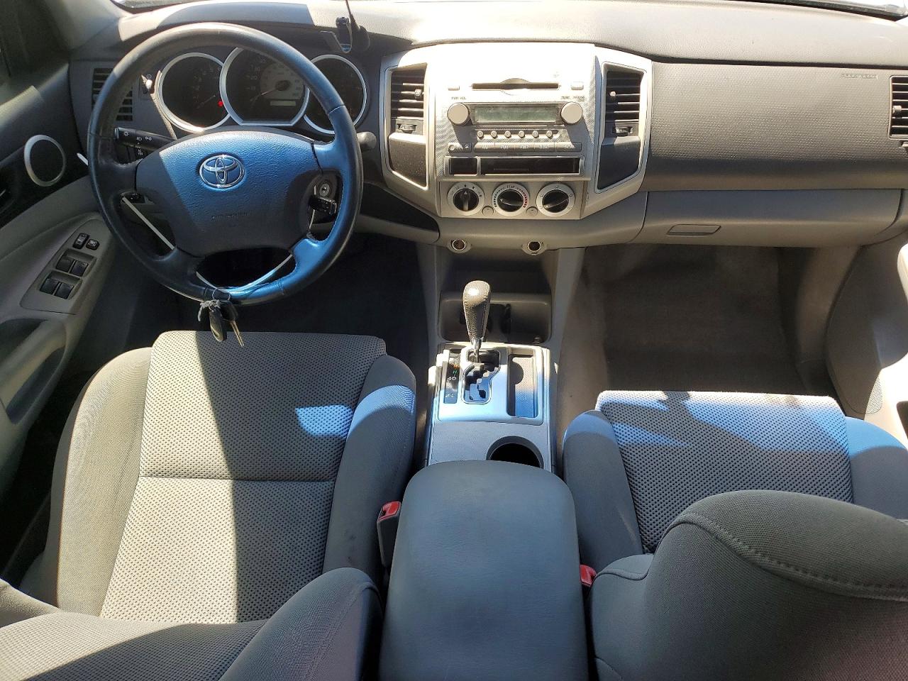 Toyota Tacoma Prerunner V6