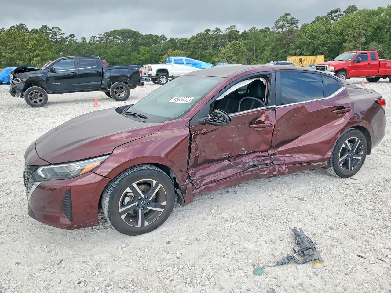 Salvage Nissan Sentra Image