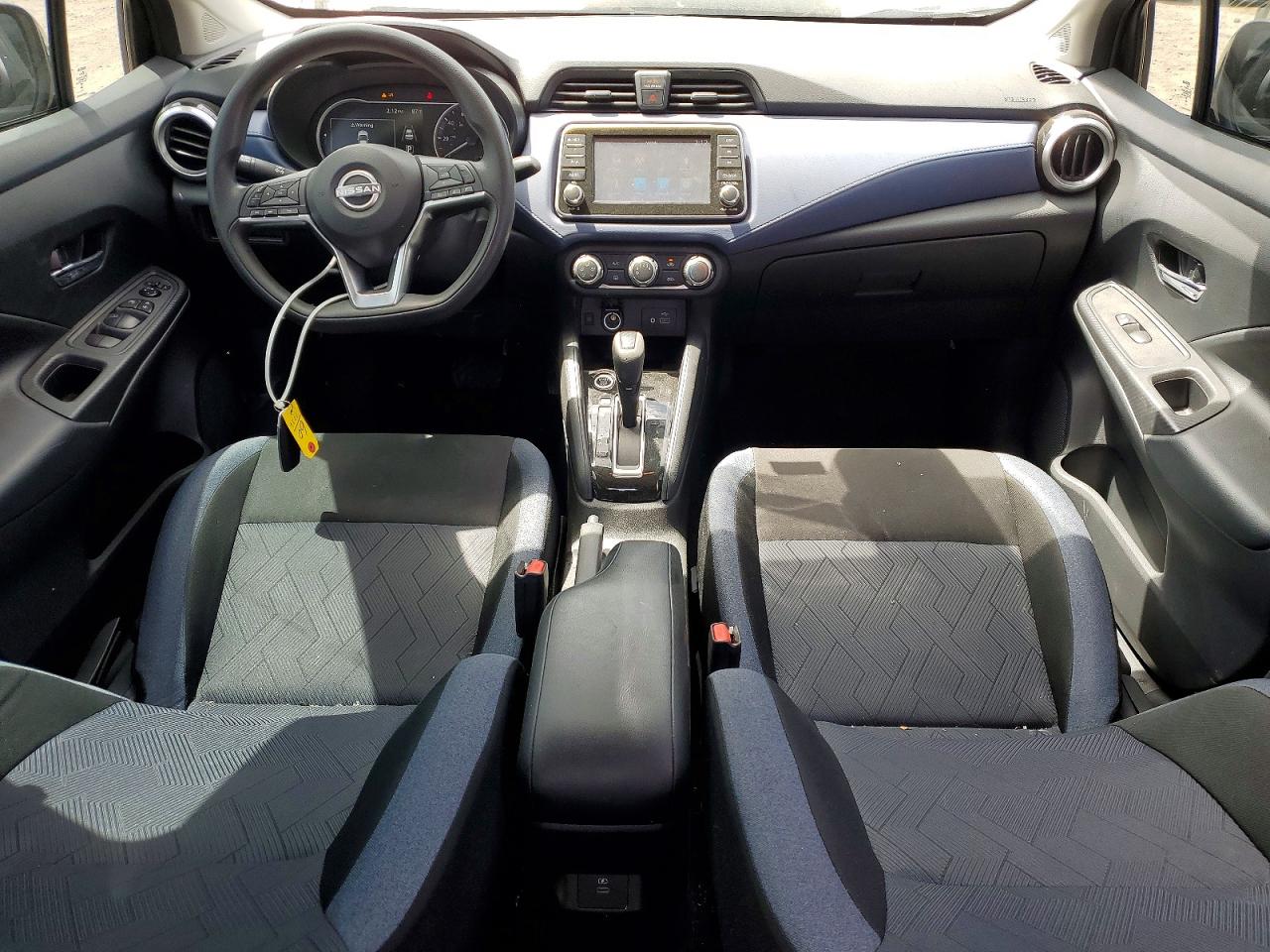 Nissan Versa Sv