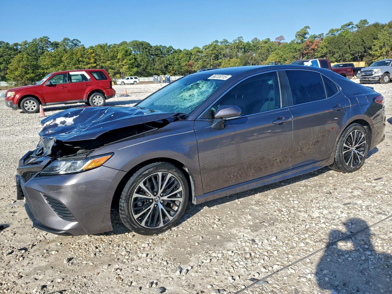 Salvage Toyota Camry Image