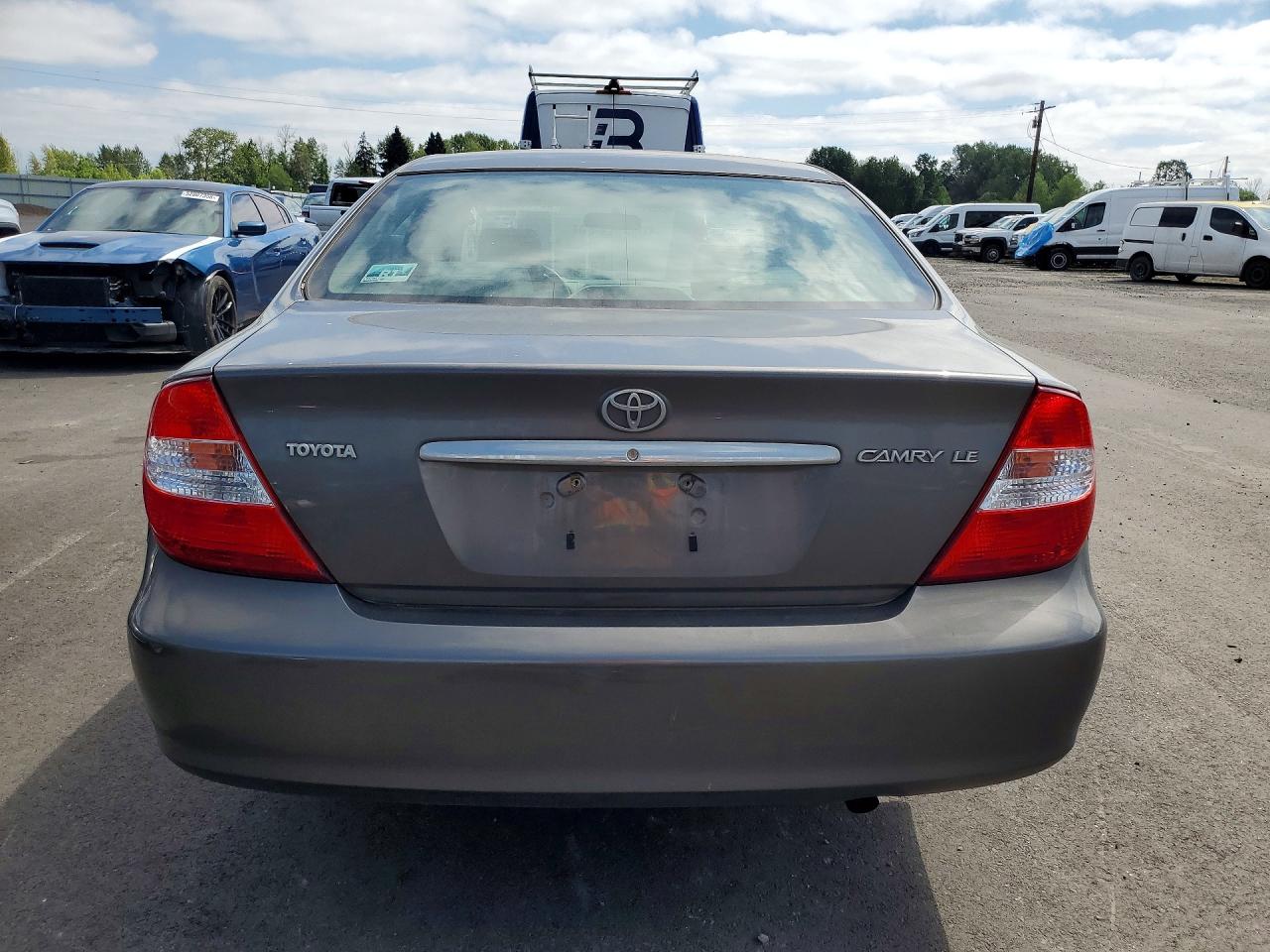 Toyota Camry Le