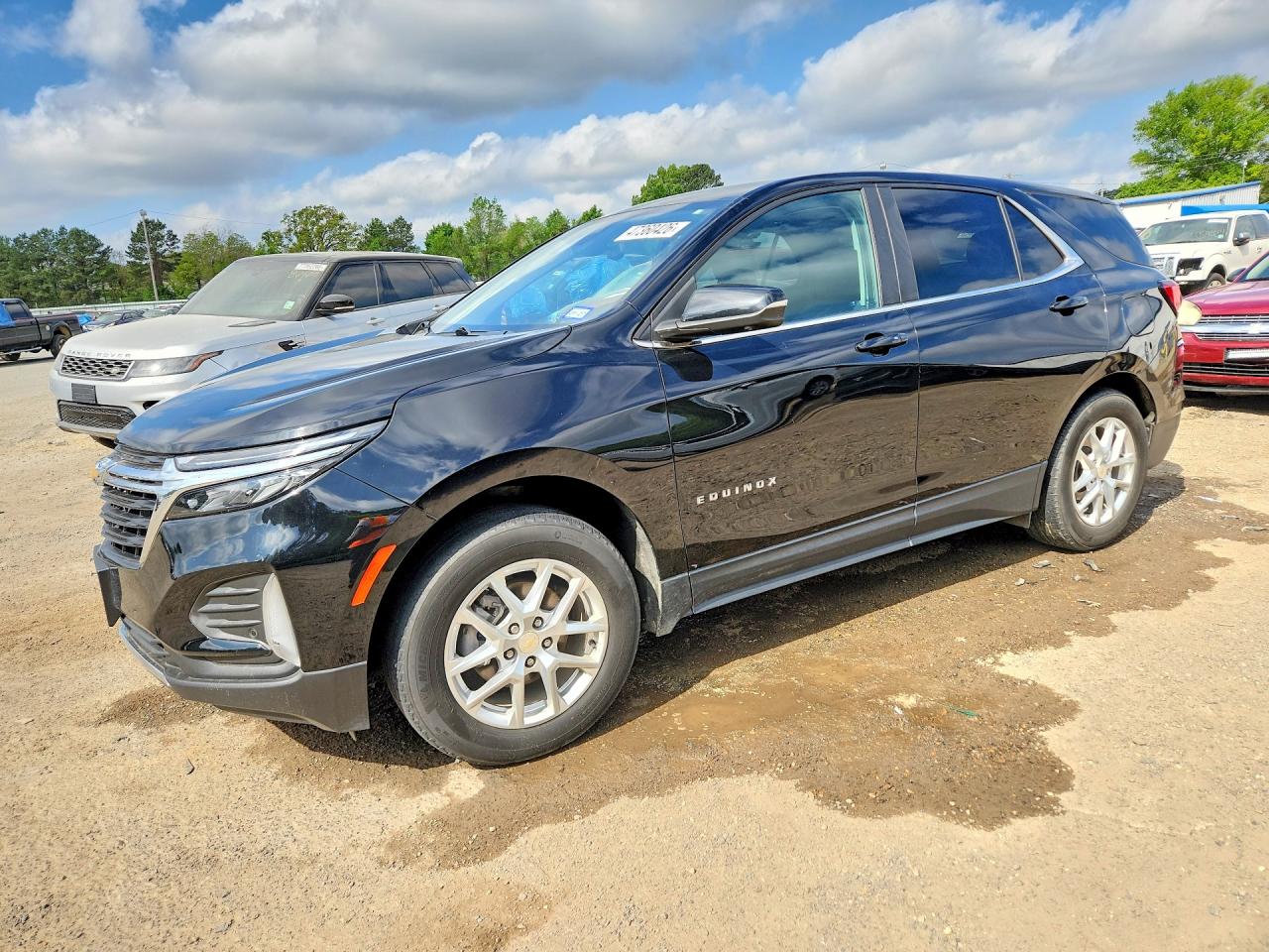 Salvage Chevrolet Equinox Image