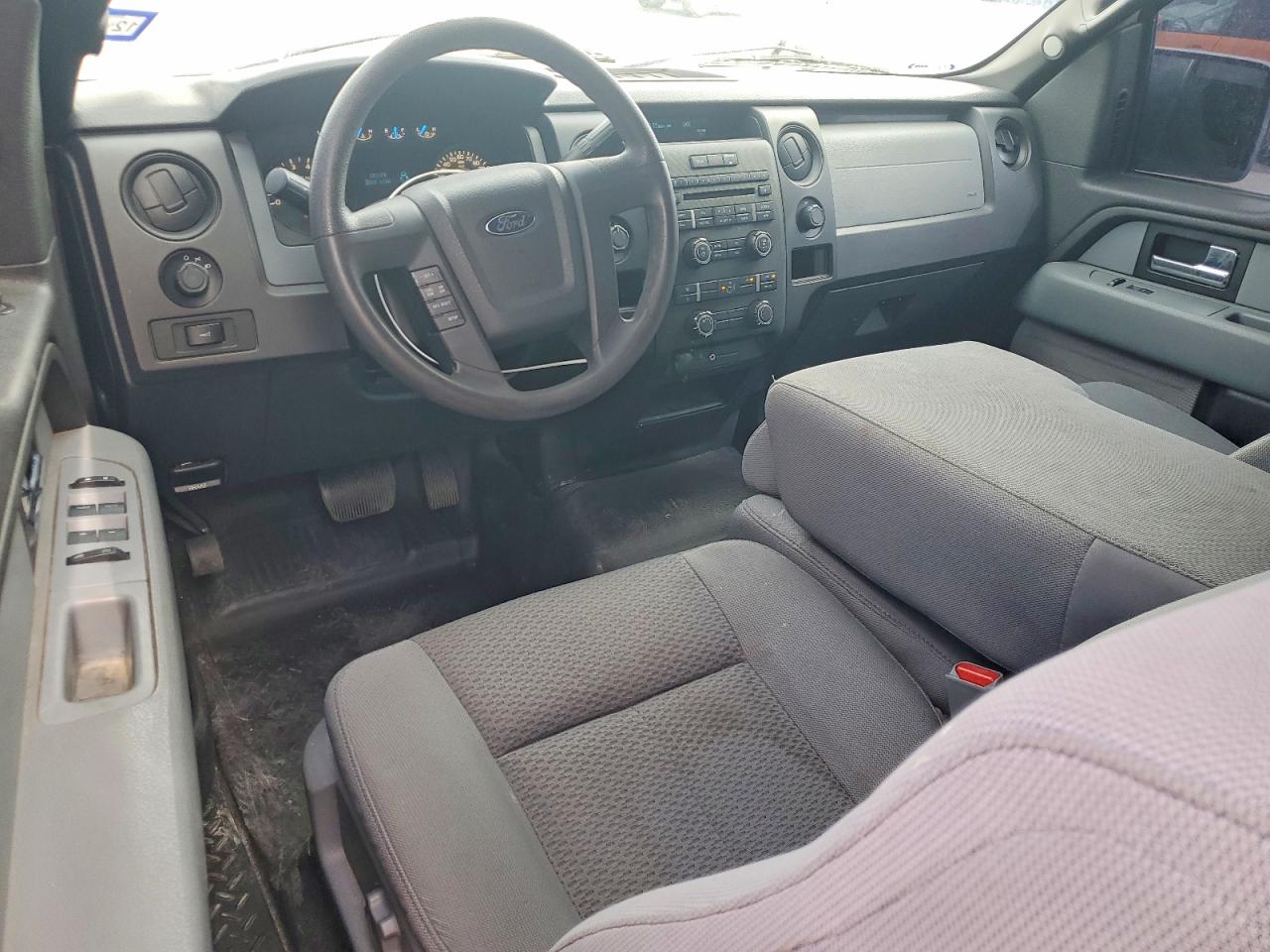 Ford F-150 Super Cab