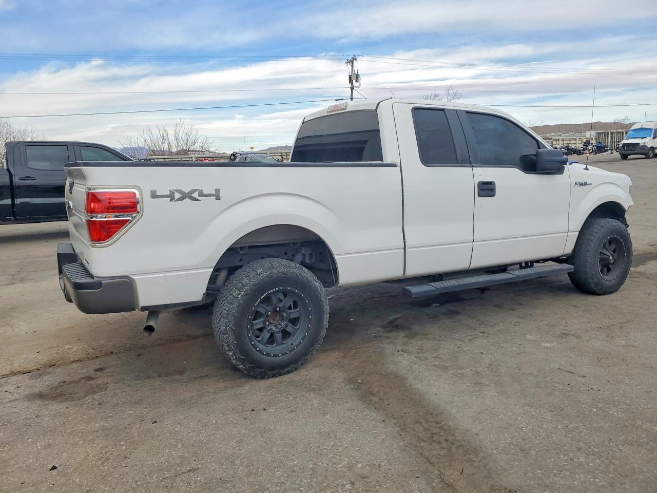 Ford F-150 Super Cab