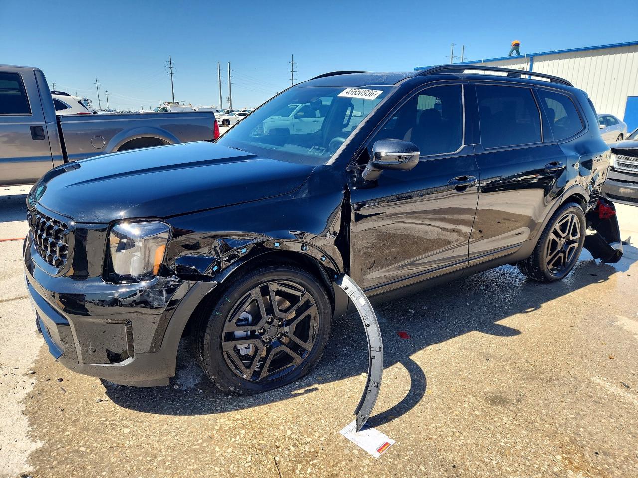 Salvage Kia Telluride Image