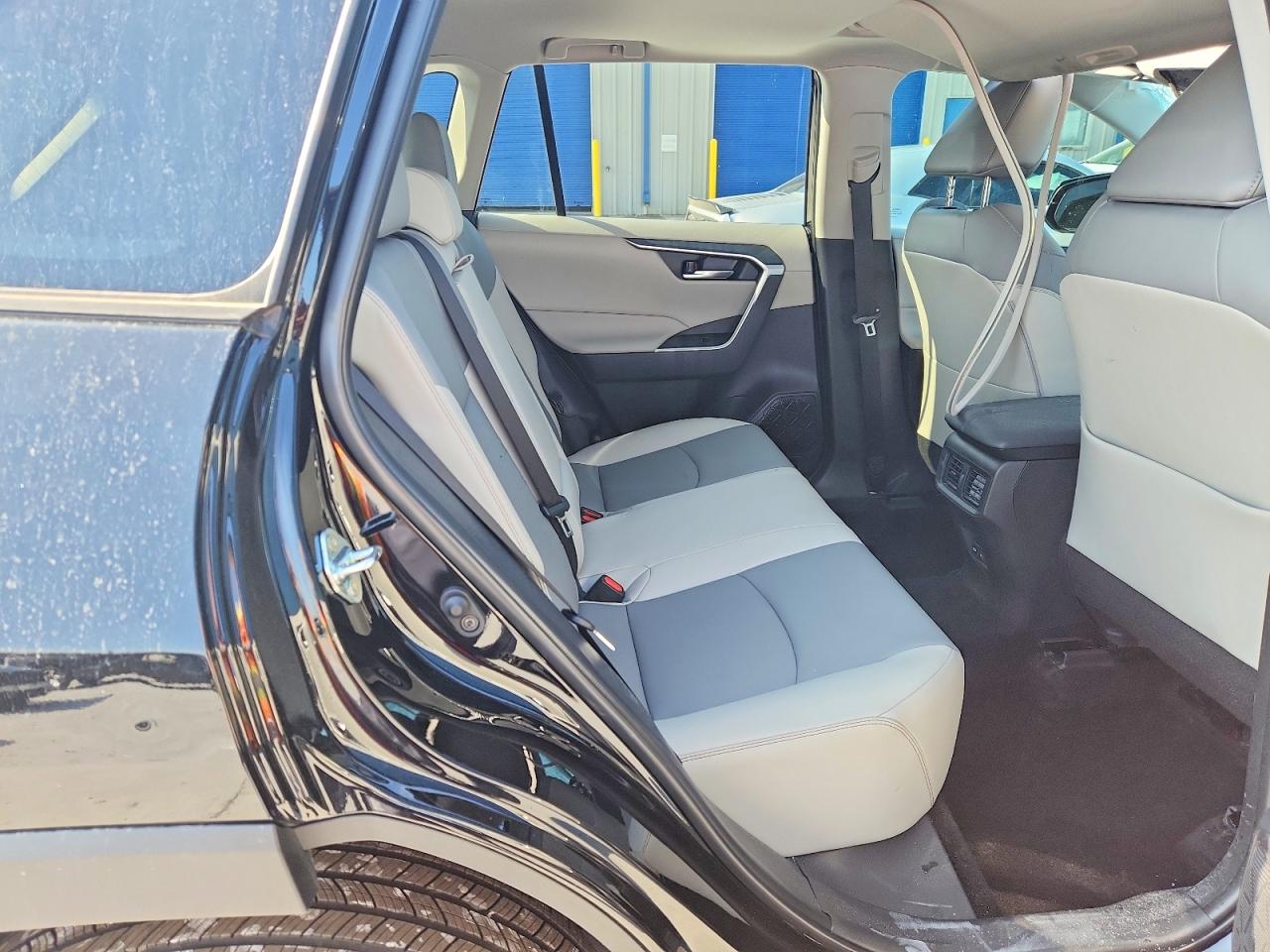 Toyota RAV4 Xle Premium