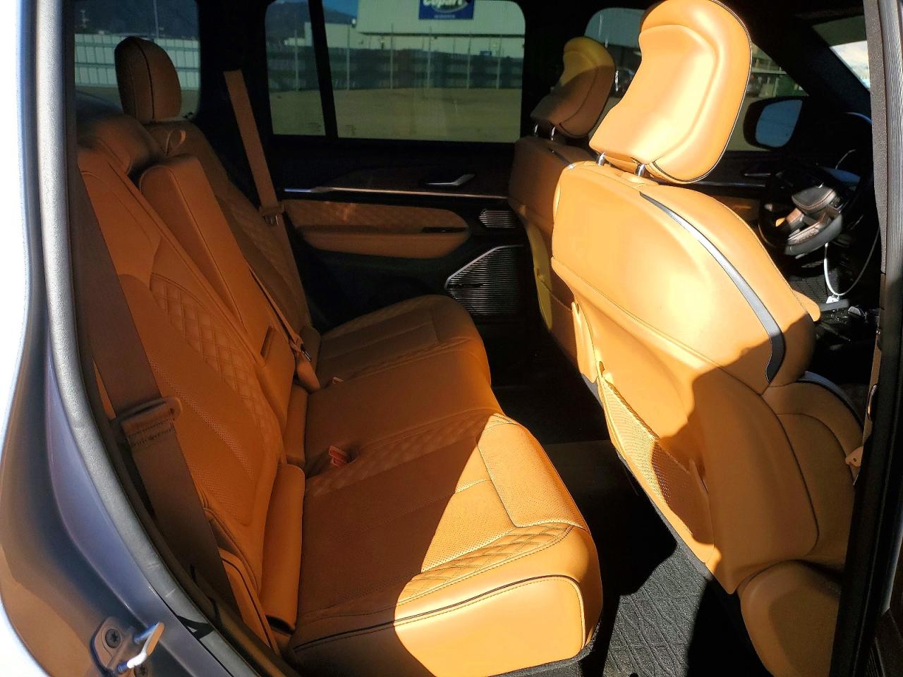 Jeep Grand Cherokee Summit