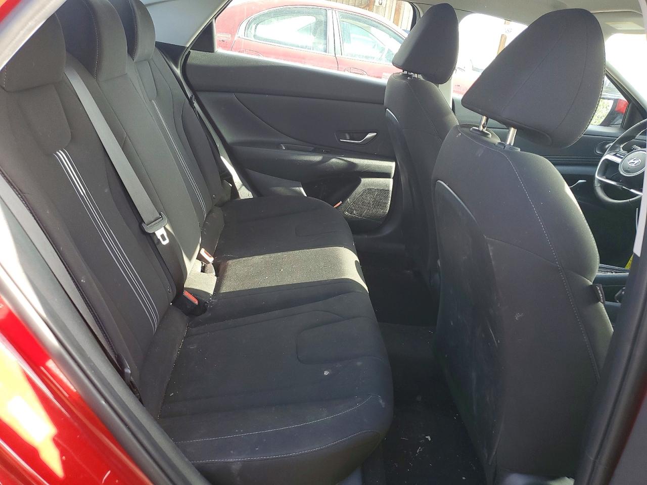 Hyundai ELANTRA Sel