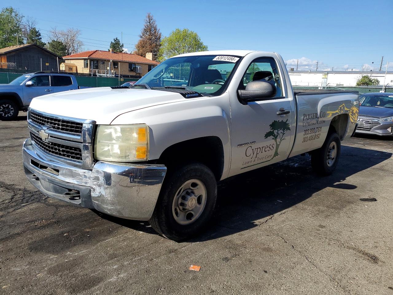 Salvage Chevrolet Silverado Image