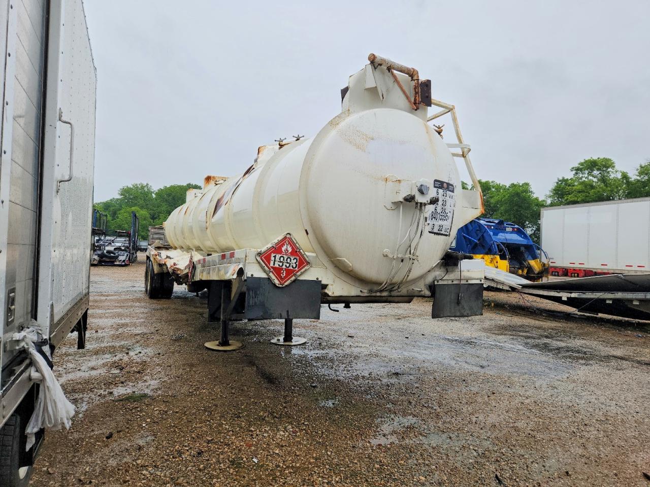 Salvage Overland Tanker Image