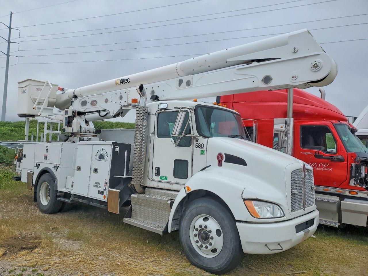 Salvage Kenworth Construction Image