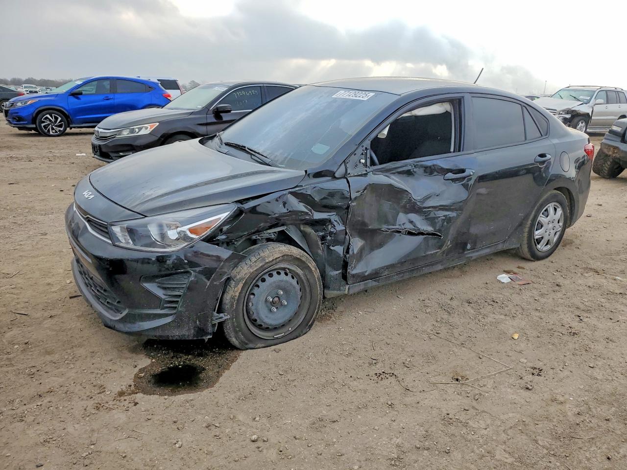 Salvage Kia Rio Image