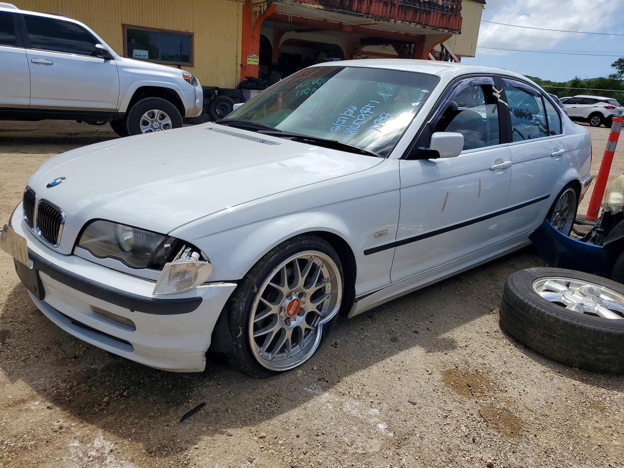 Salvage BMW 3 Series Image