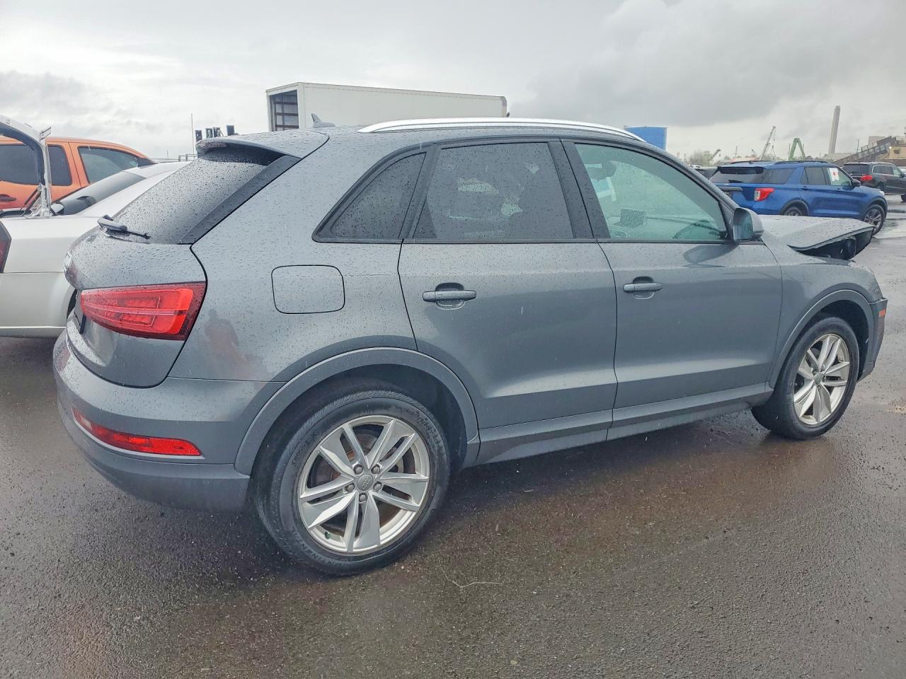 Audi Q3 Premium