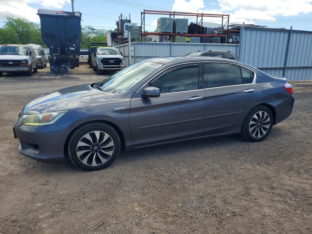 Salvage Honda Accord Image