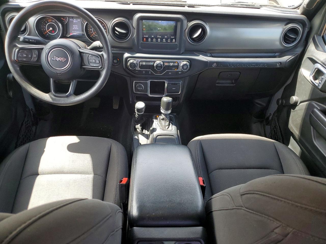 Jeep Wrangler Sport