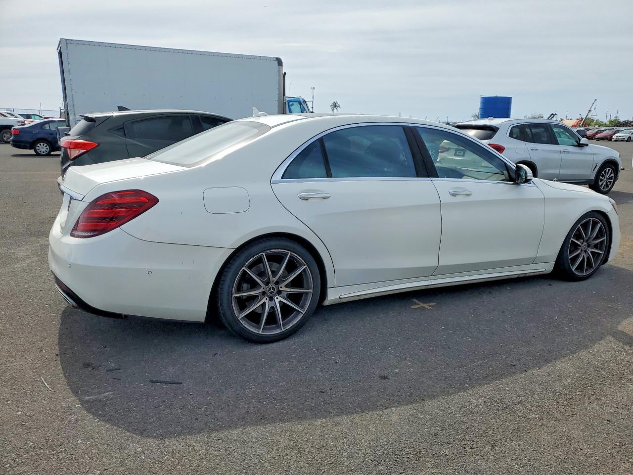 Mercedes-Benz S-Class 450