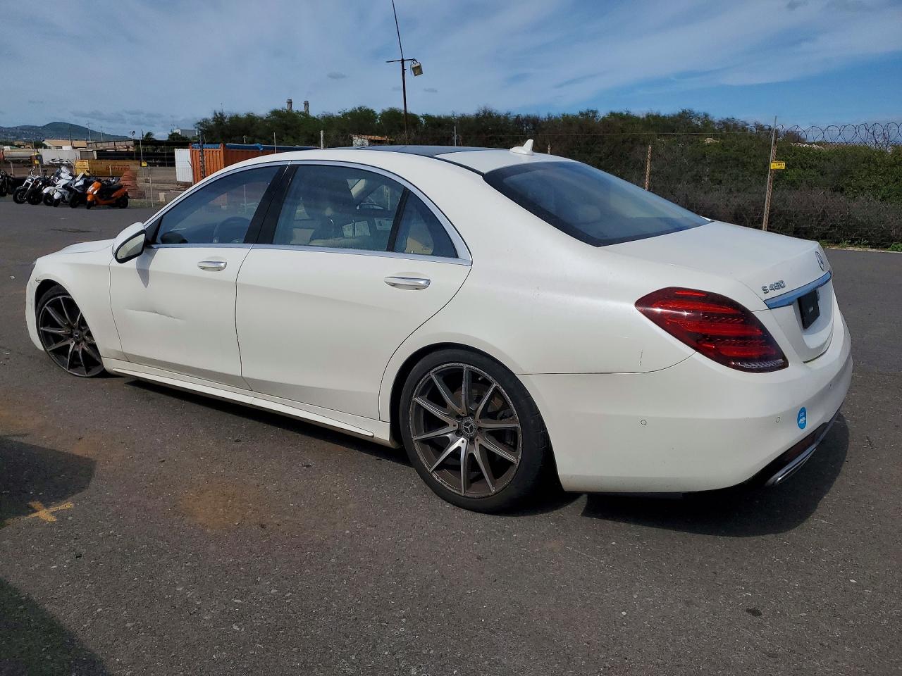Mercedes-Benz S-Class 450