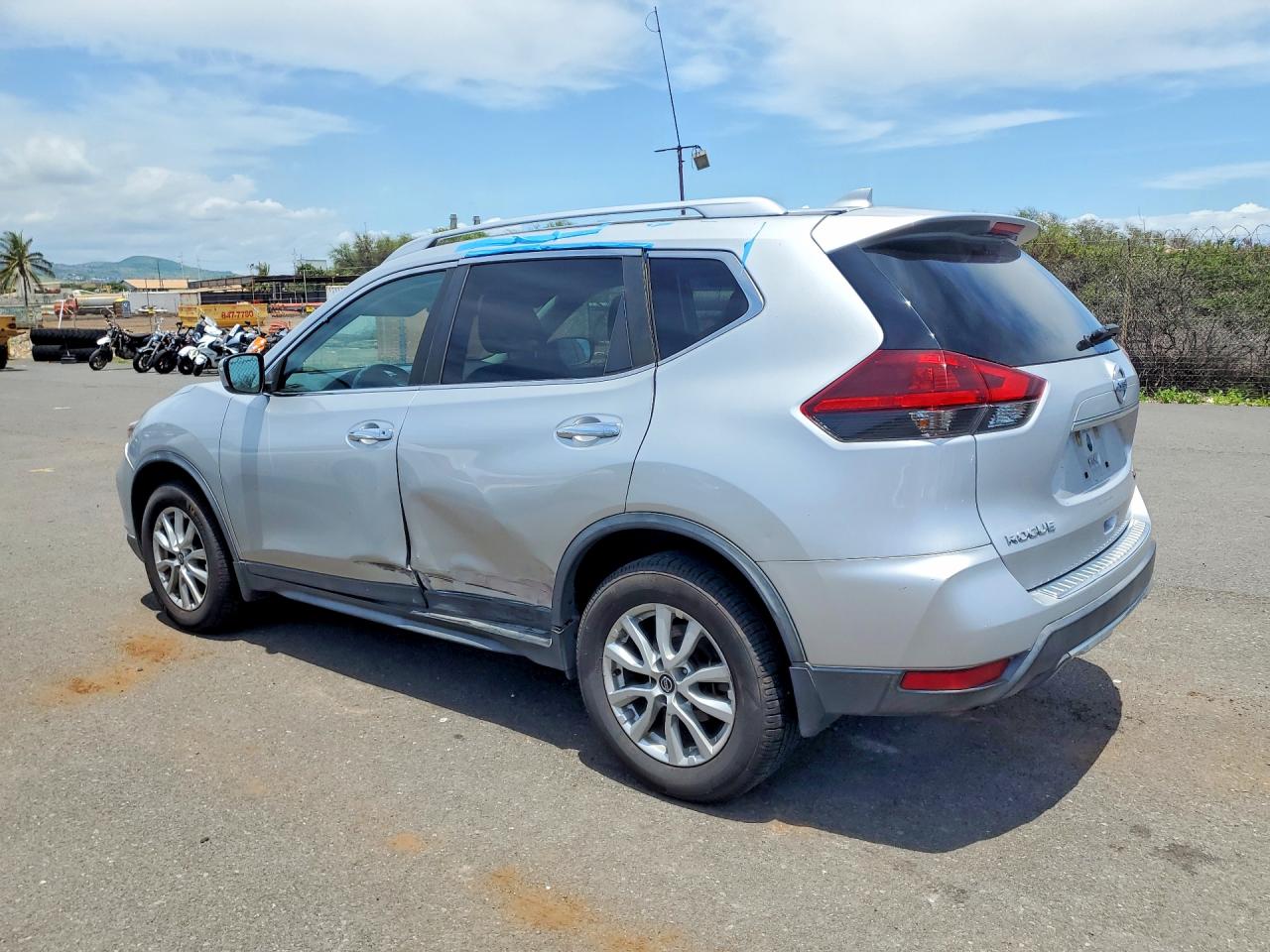 Nissan Rogue S