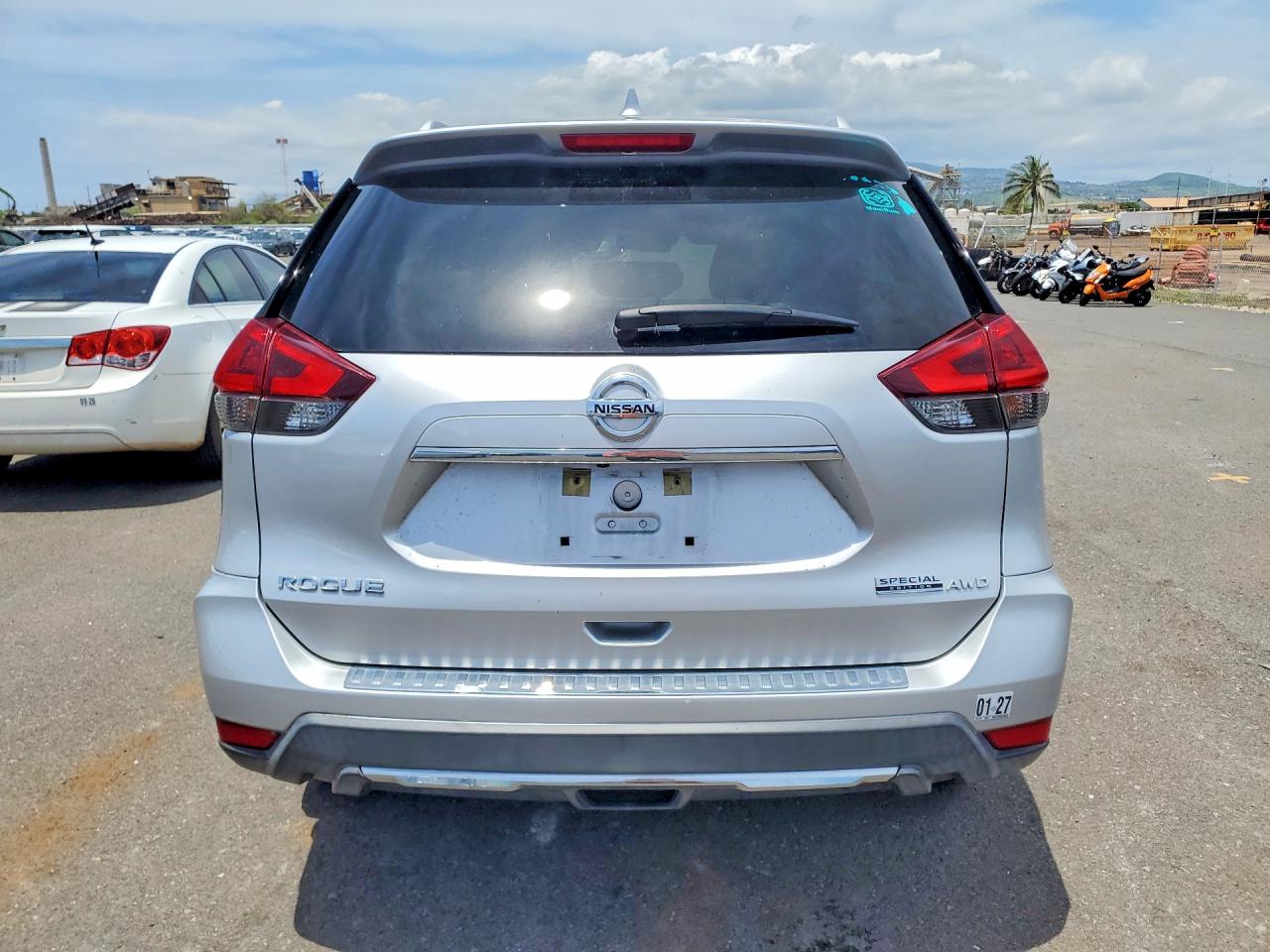 Nissan Rogue S
