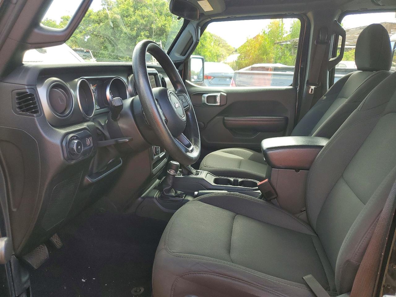 Jeep Wrangler Sport