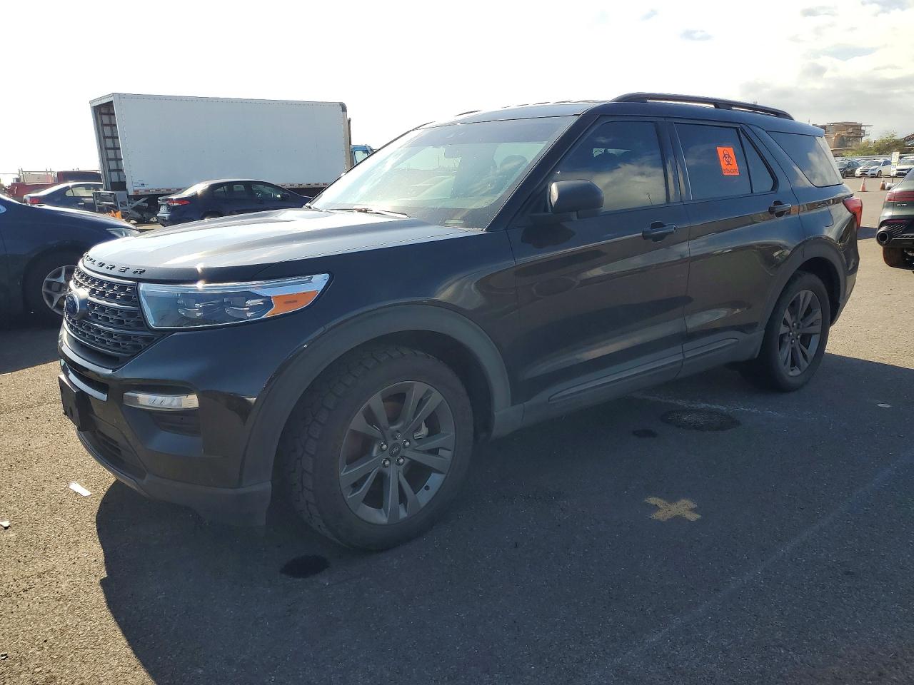 Salvage Ford Explorer Image