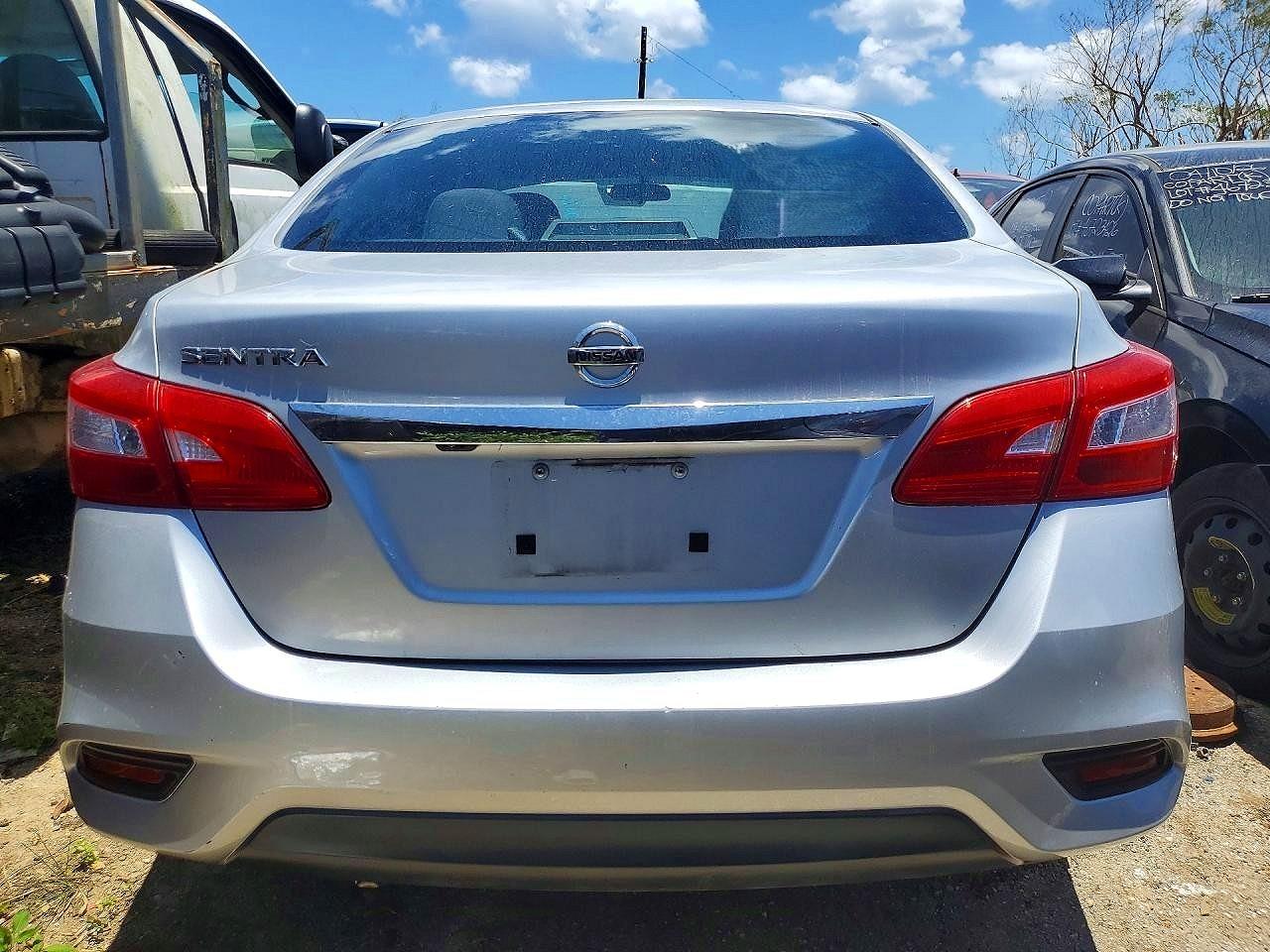 Nissan Sentra S