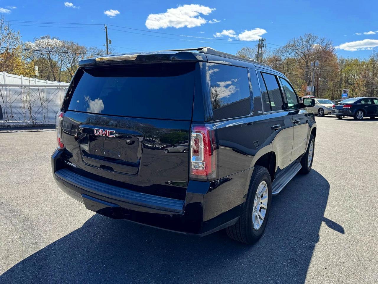 GMC Yukon Sle