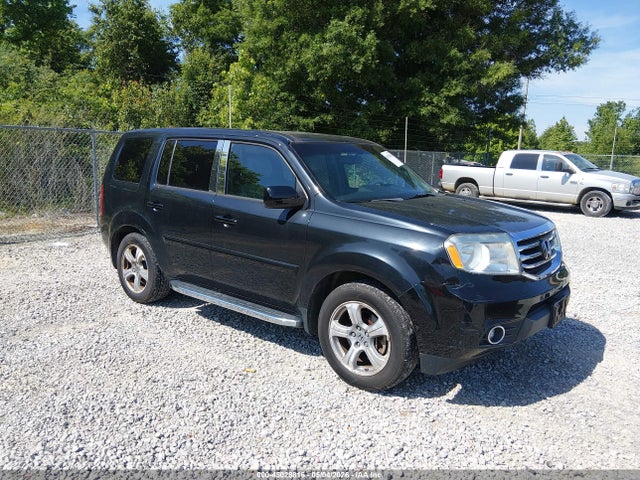 Salvage Honda Pilot Image