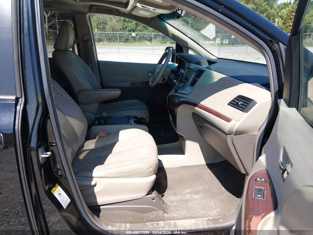 Toyota Sienna Xle V6