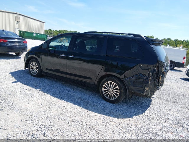 Toyota Sienna Xle V6