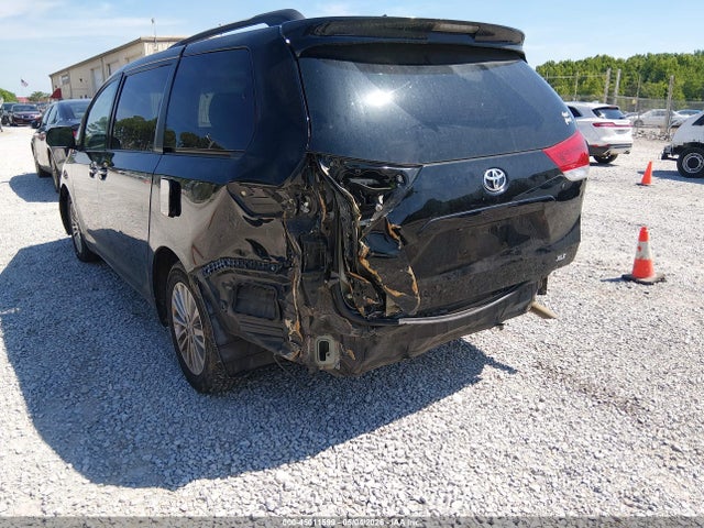 Toyota Sienna Xle V6