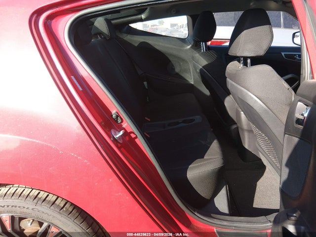 Hyundai VELOSTER