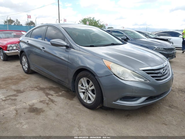 Salvage Hyundai SONATA Image