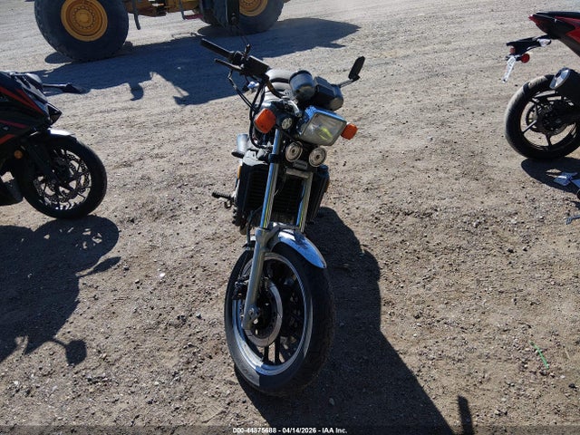 Honda Vf700 C