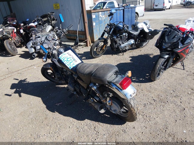 Honda Vf700 C