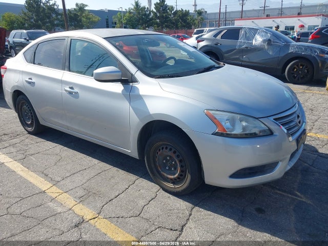 Salvage Nissan Sentra Image