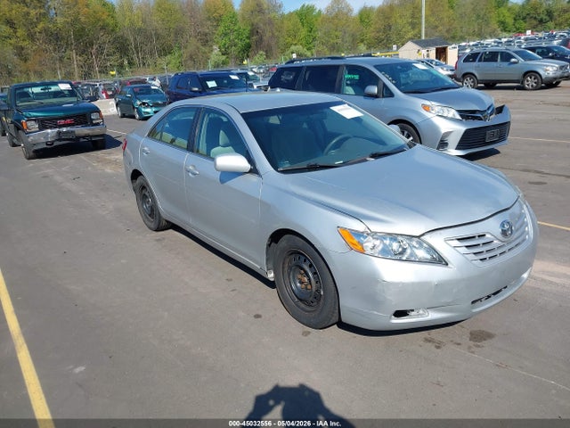 Salvage Toyota Camry Image