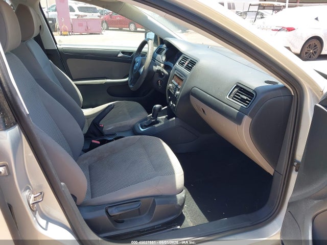 Volkswagen Jetta 2.0l S