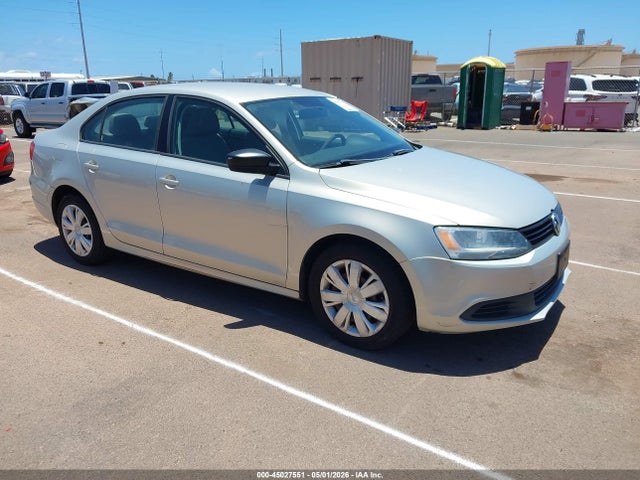 Salvage Volkswagen Jetta Image