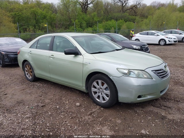 Salvage Toyota Camry Image