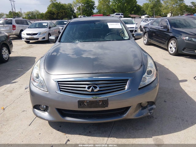 INFINITI Q40
