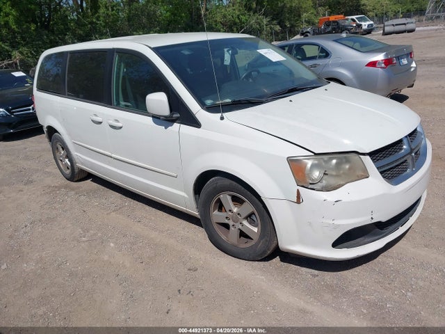 Salvage Dodge Grand Caravan Image